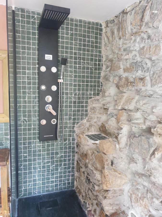 Maison de village avec piscine au-dessus des Cinque Terre Madonna del Trezzo Extérieur photo